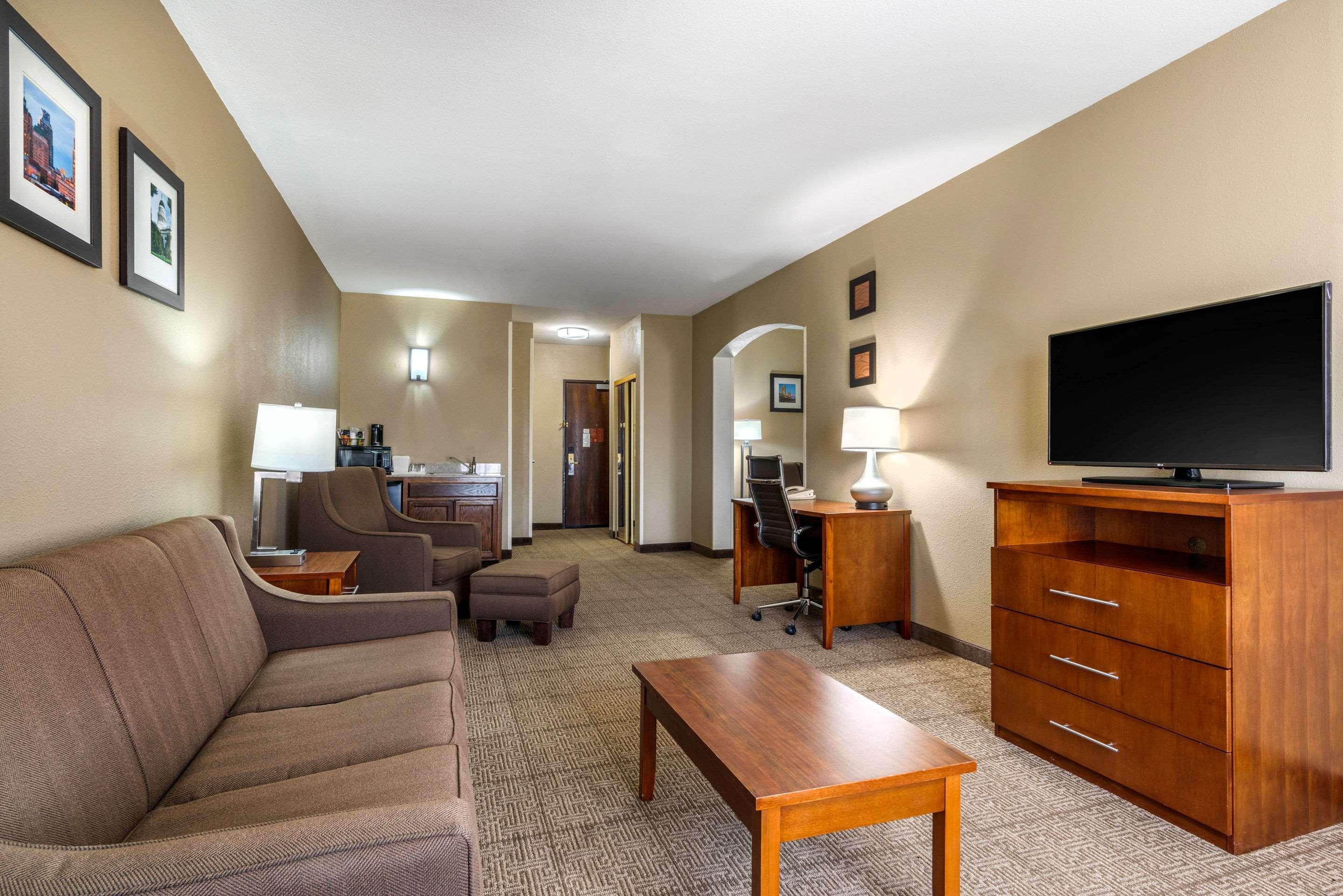 Comfort Inn & Suites Sacramento - University Area Zewnętrze zdjęcie