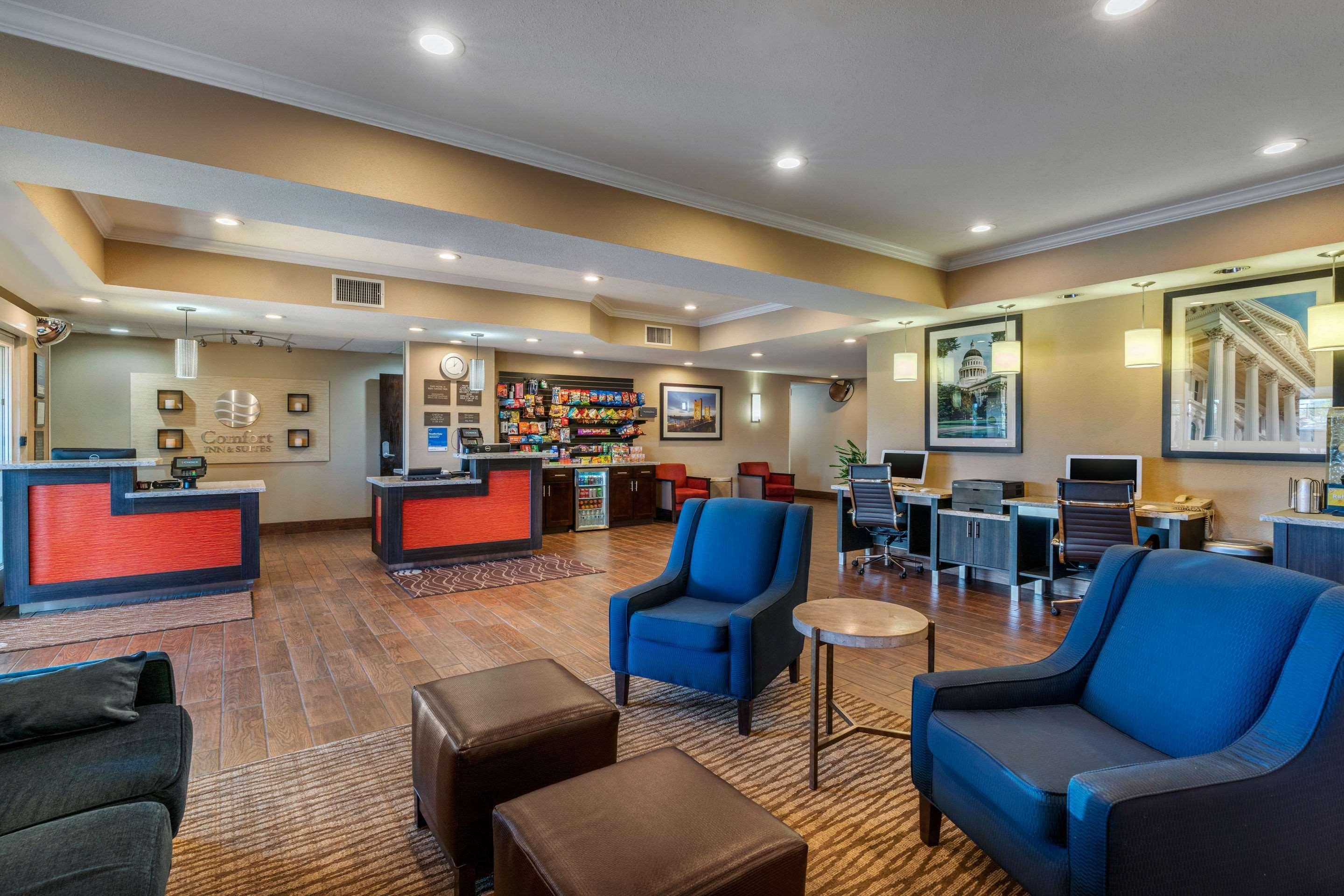 Comfort Inn & Suites Sacramento - University Area Zewnętrze zdjęcie