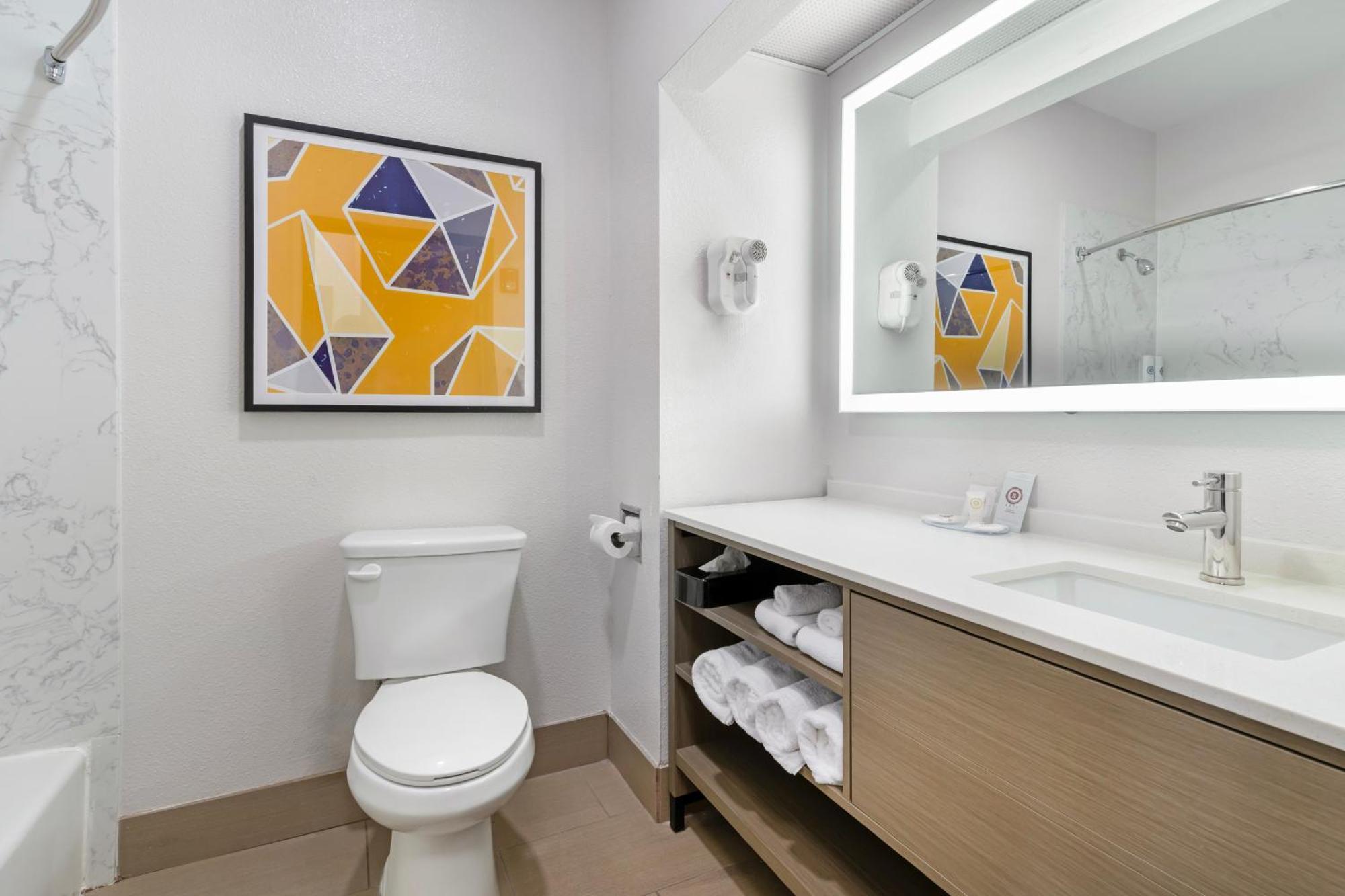 Comfort Inn & Suites Sacramento - University Area Zewnętrze zdjęcie